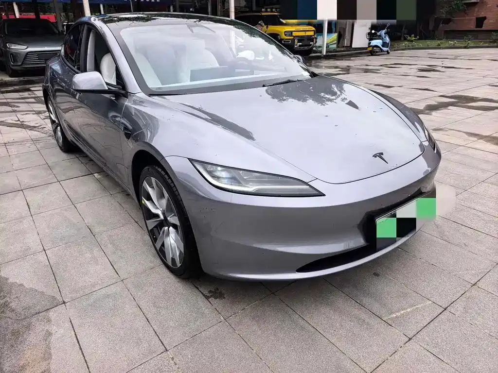 Tesla Model 3 — фото 8