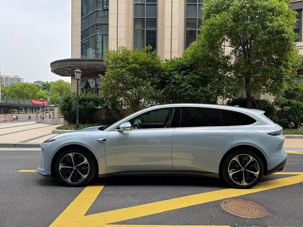 NIO ET5T 2023 из CN, фото 8