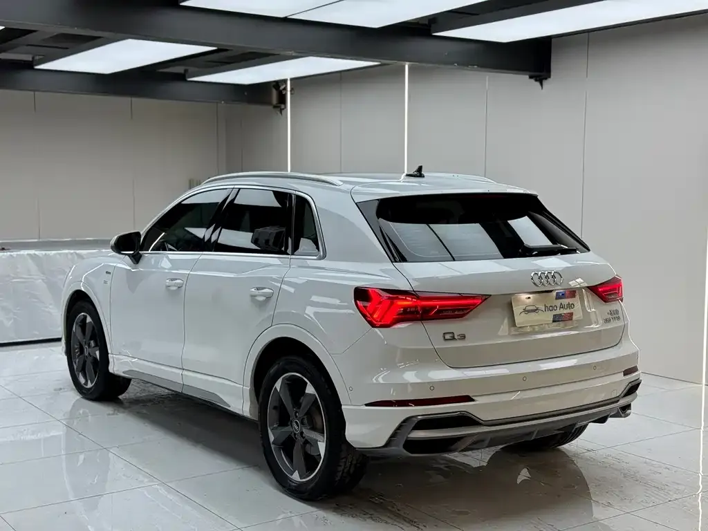 Audi Q3 — фото 5