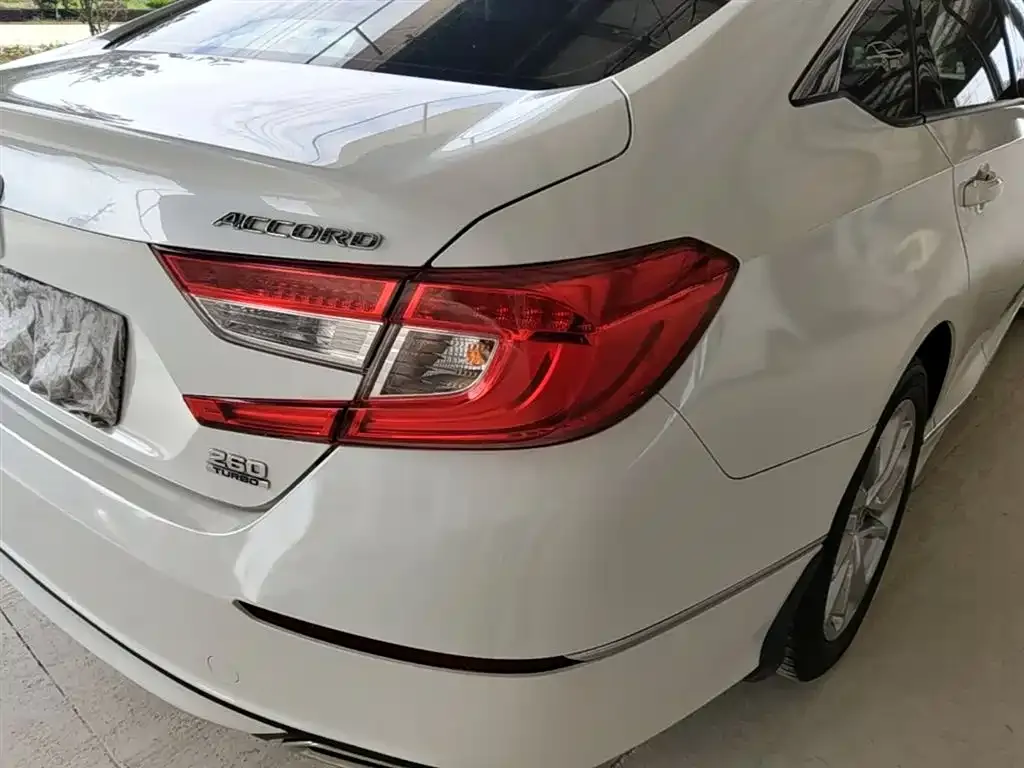 Honda Accord — фото 3