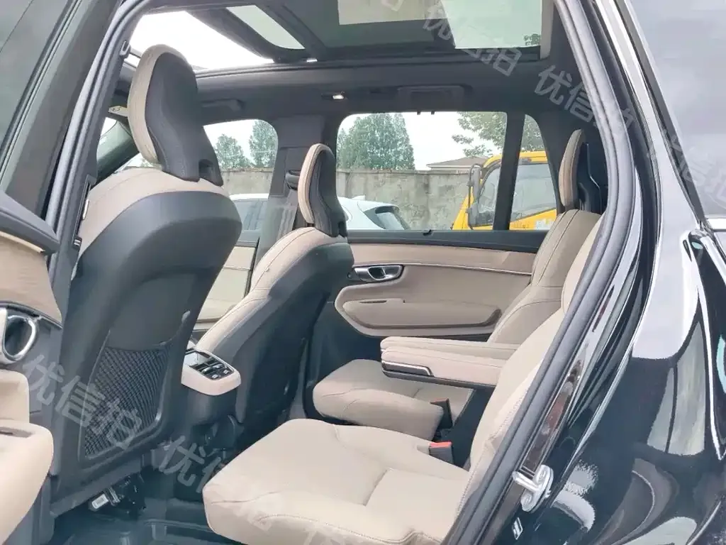 Volvo XC90 — фото 2