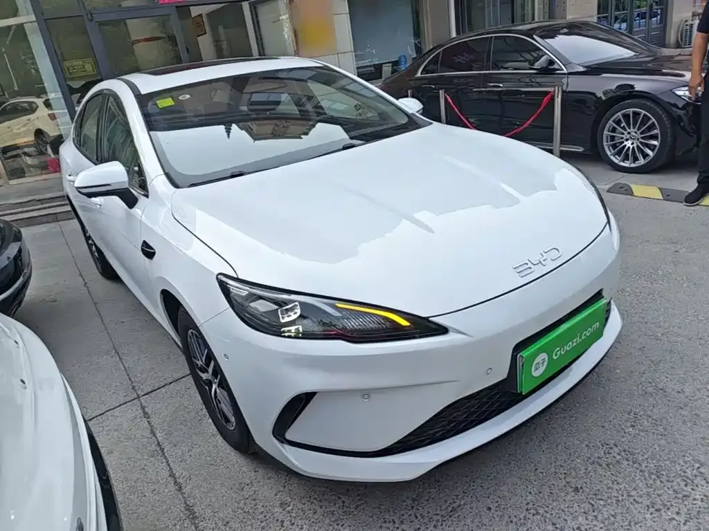 BYD Seal 05 DM-i — фото 6