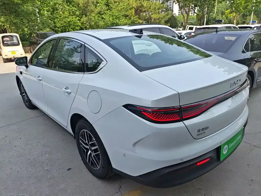 BYD Seal 05 DM-i — фото 7