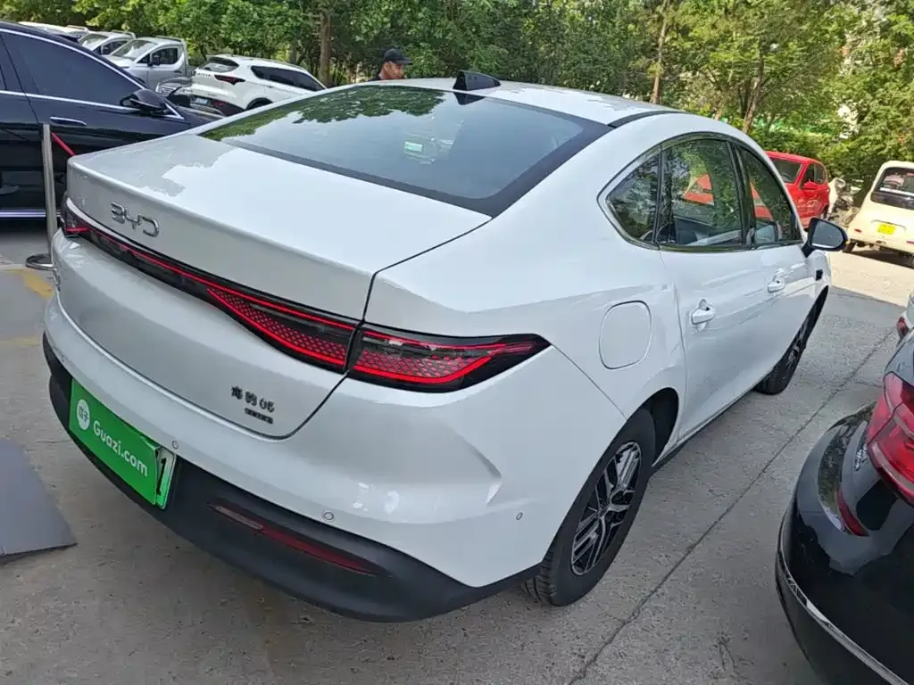 BYD Seal 05 DM-i — фото 4