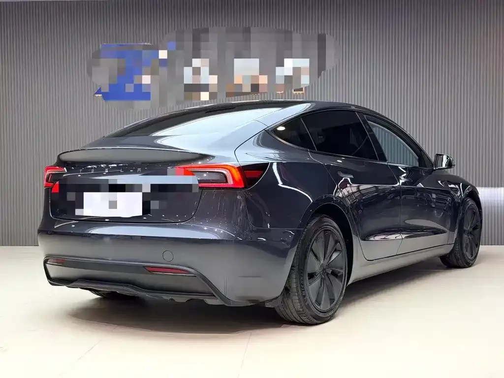 Tesla Model 3 — фото 2