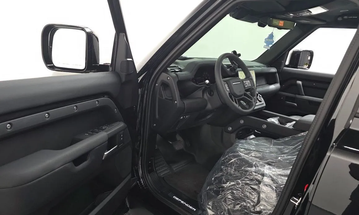 Land Rover Defender 2025 из KR, фото 3