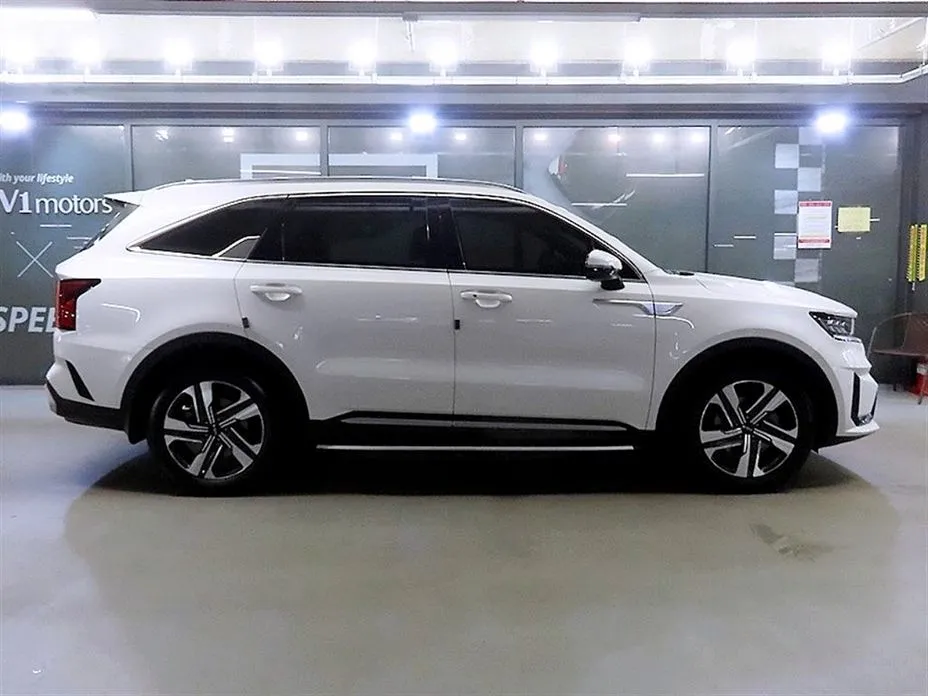 Kia Sorento — фото 10