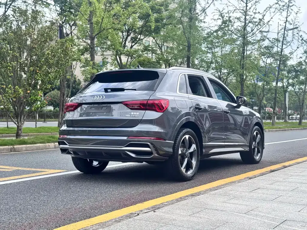 Audi Q3 — фото 6