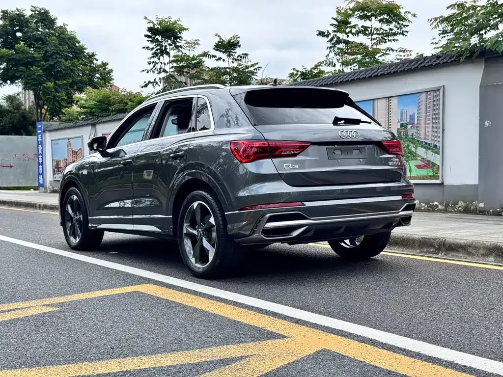 Audi Q3 — фото 3