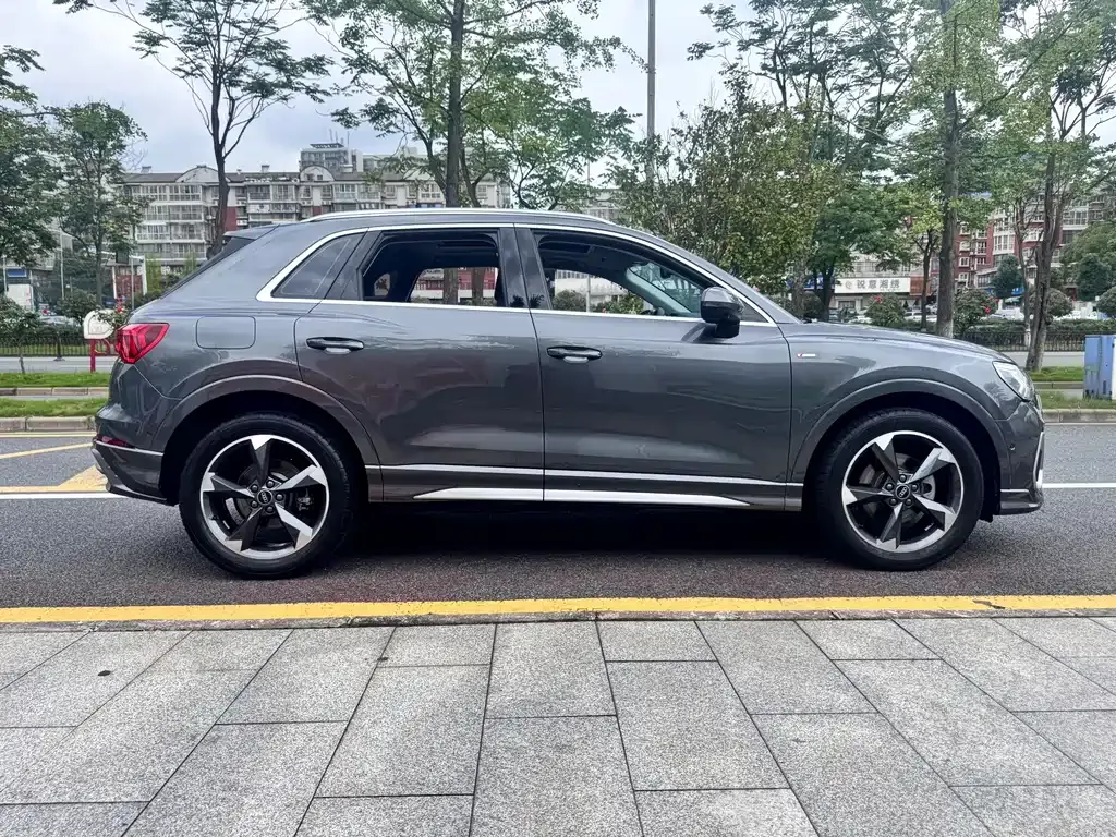 Audi Q3 — фото 4
