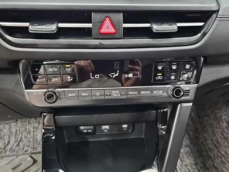 Kia Seltos 2023 из KR, фото 2
