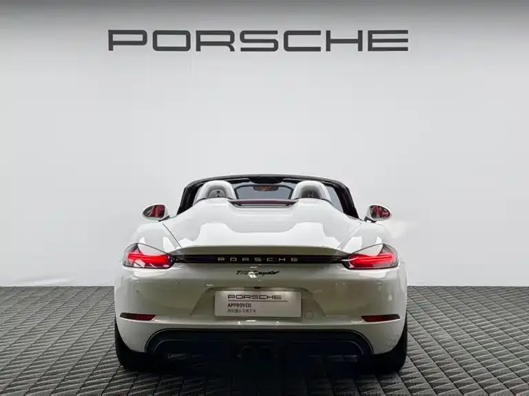 Porsche 718 — фото 7
