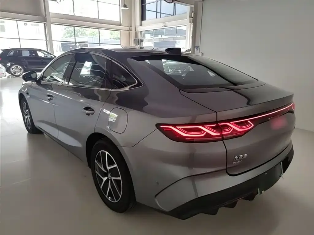 BYD Qin L — фото 10