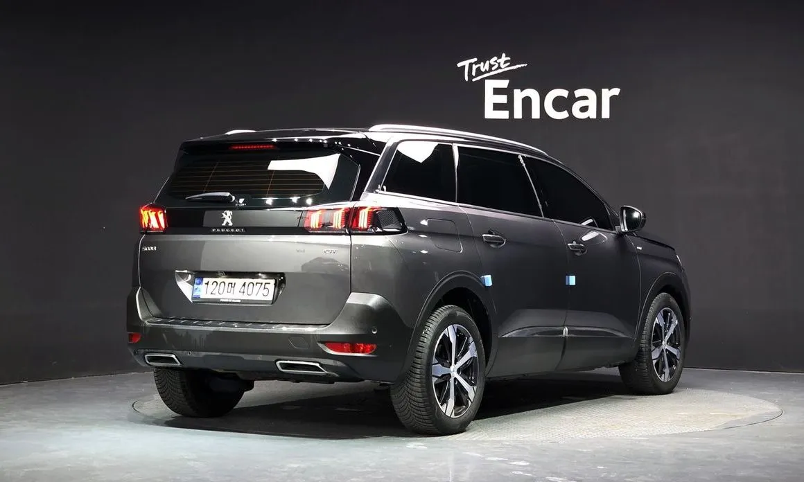 Peugeot 5008 2022 из KR, фото 2