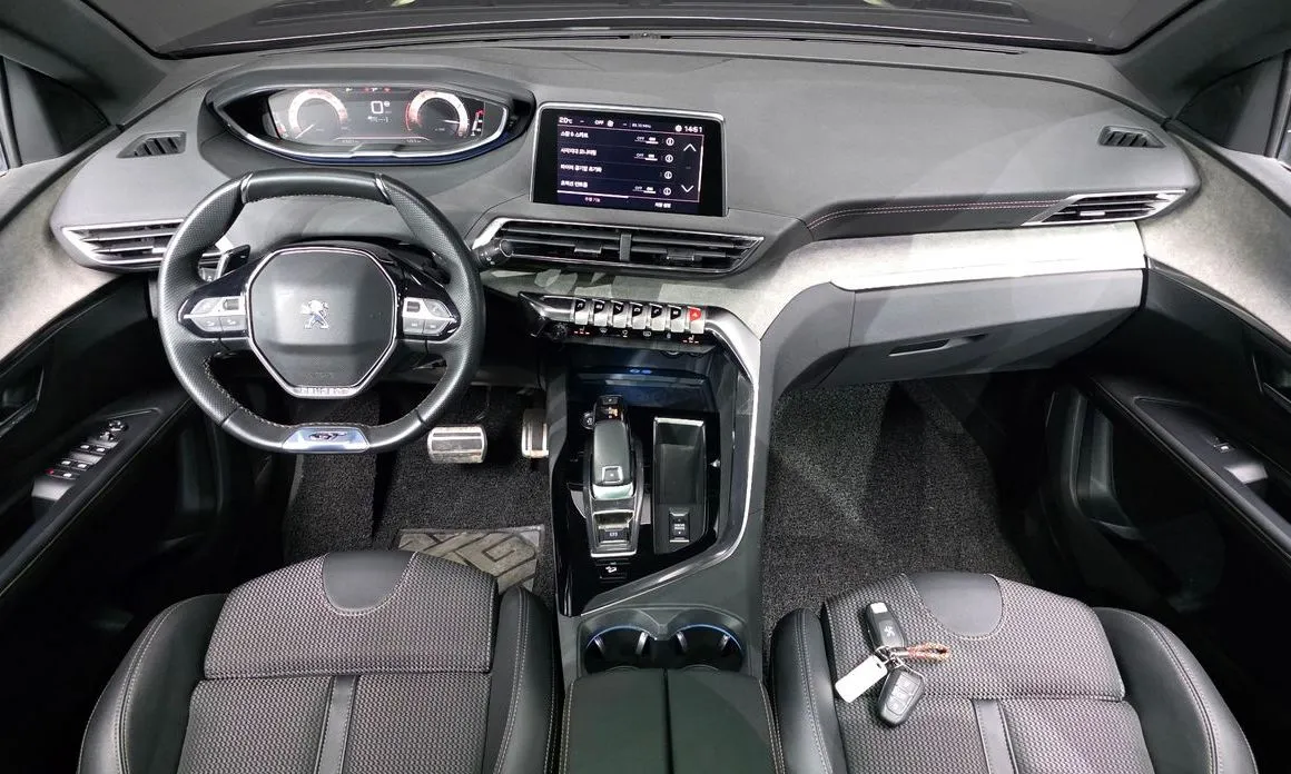 Peugeot 5008 2022 из KR, фото 10