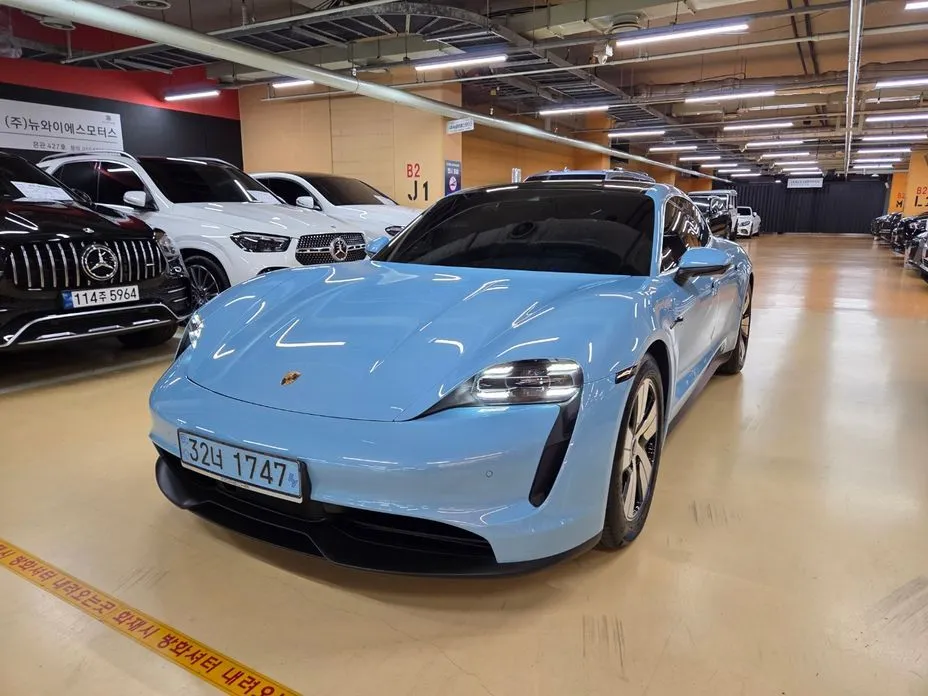 Porsche Taycan