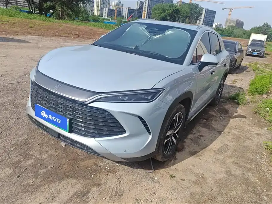 BYD L DM-i — фото 1