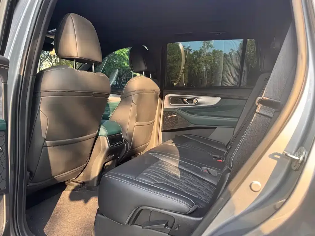 GAC Motor Trumpchi GS8 — фото 10