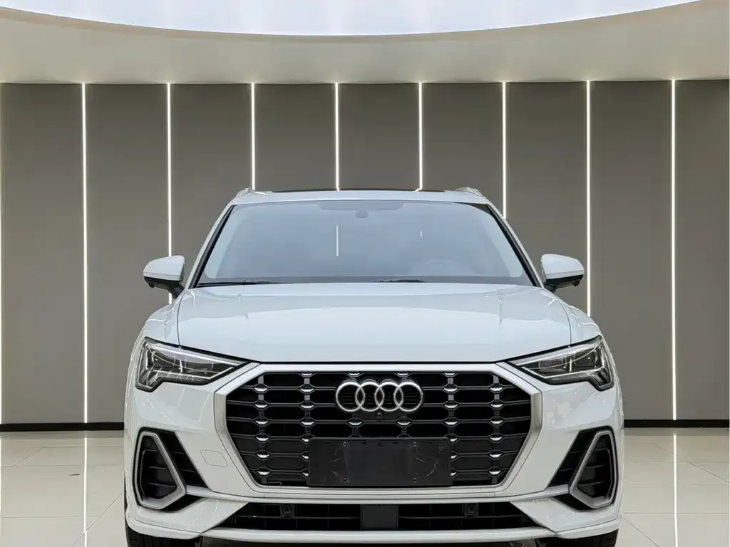 Audi Q3 — фото 3