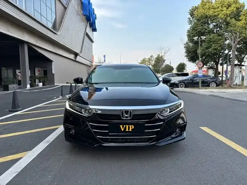 Honda Accord — фото 2