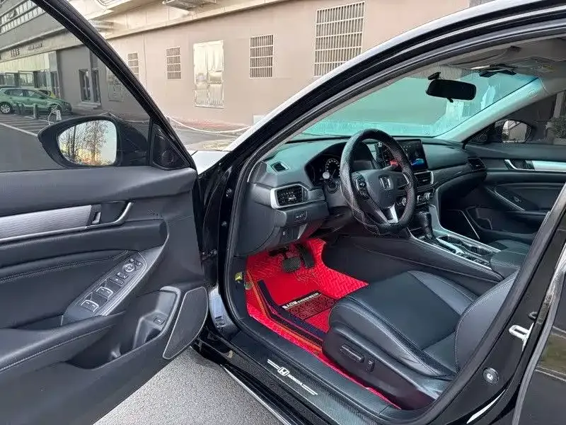 Honda Accord — фото 4
