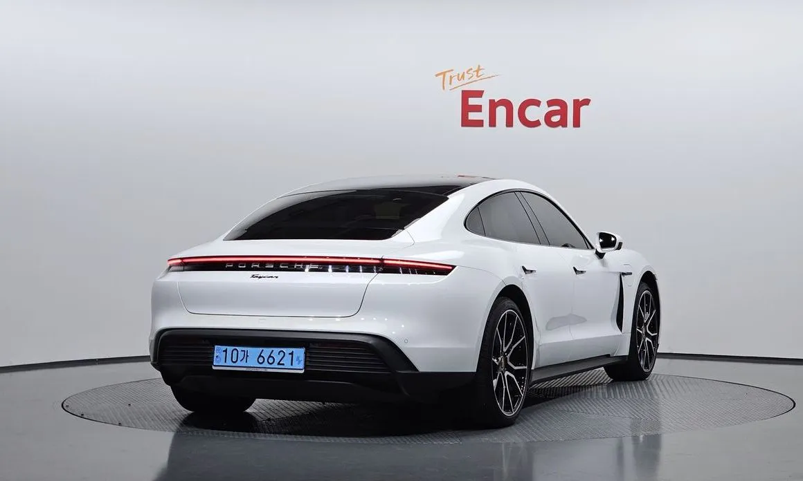 Porsche Taycan 2023 из KR, фото 10
