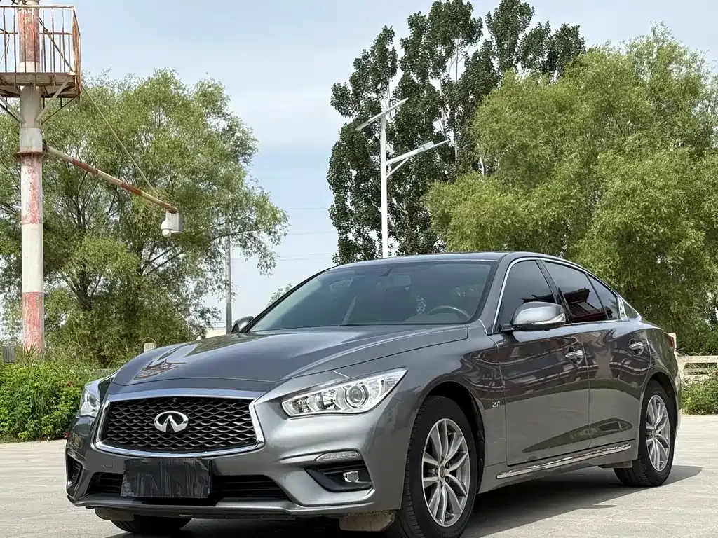 Infiniti Q50L — фото 3