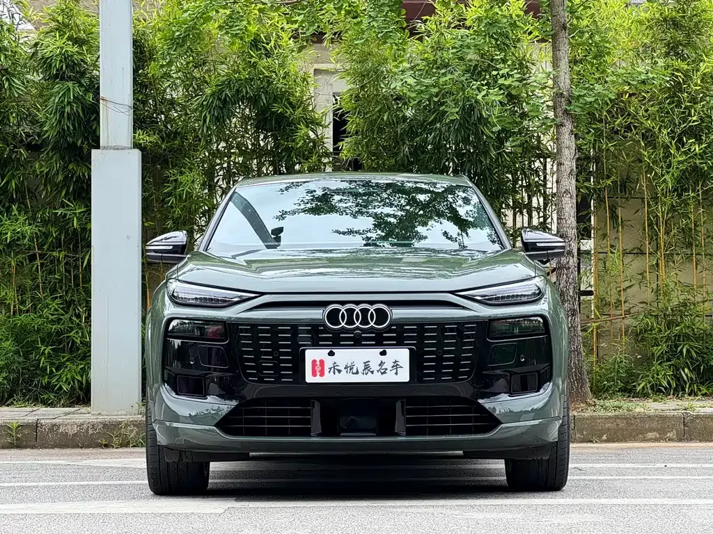 Audi Q6L e-tron — фото 10