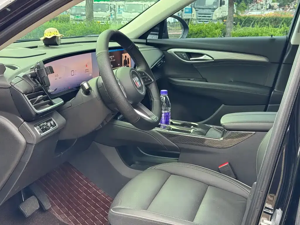 Buick Envision Plus — фото 5