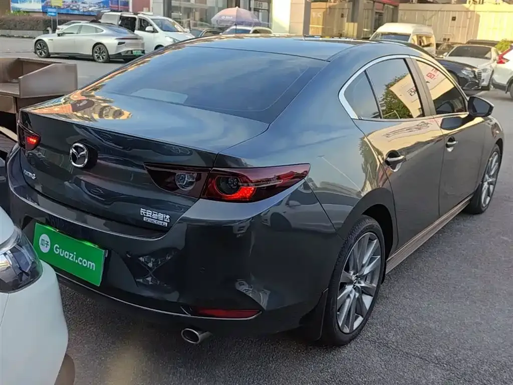 Mazda 3 Axela — фото 10