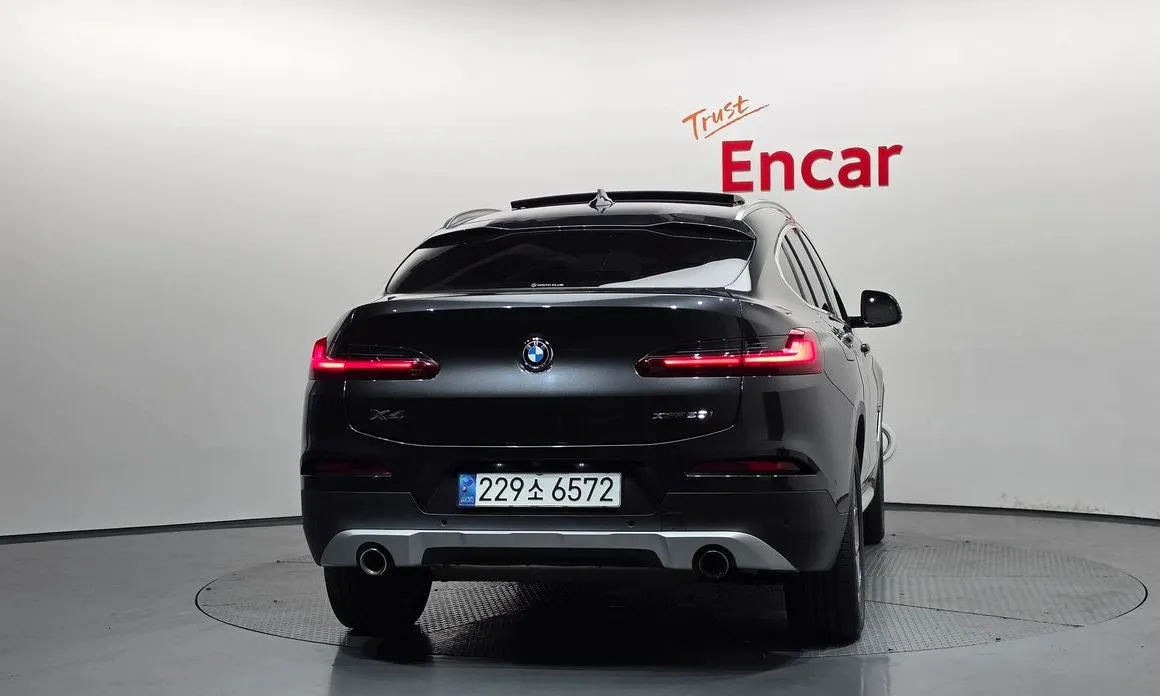 BMW X4 2021 из KR, фото 2