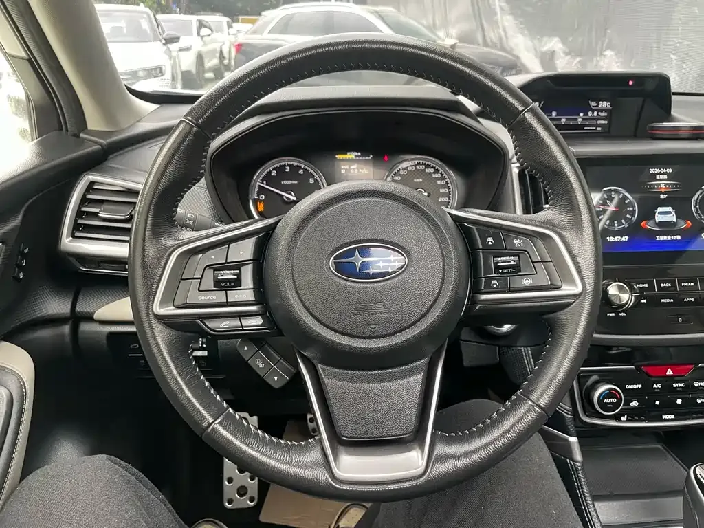 Subaru Forester — фото 9