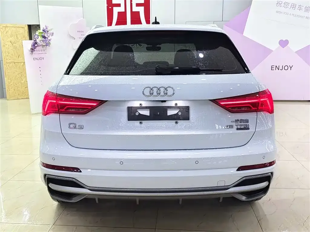 Audi Q3 — фото 4