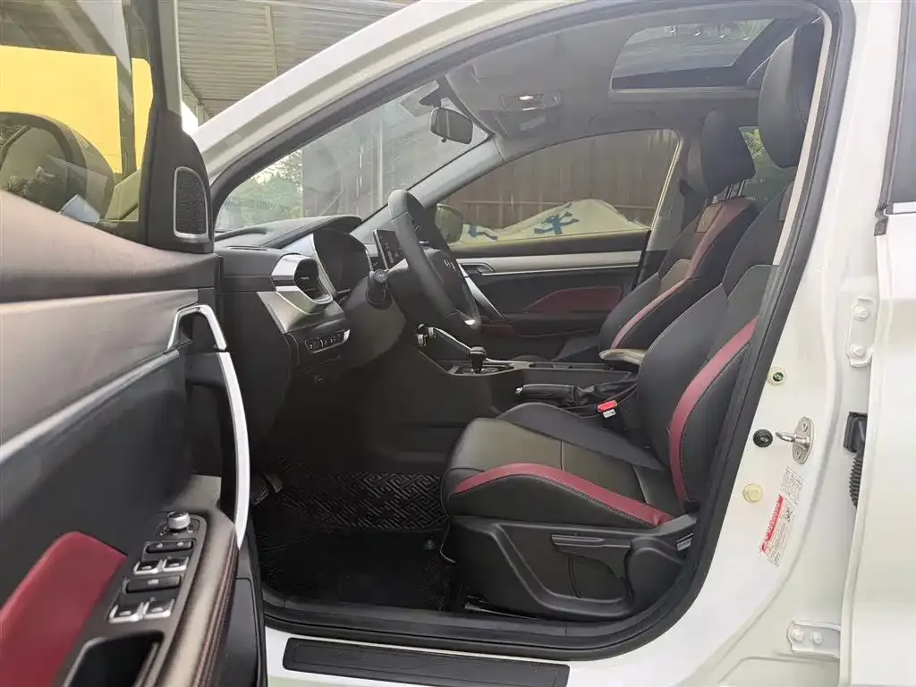 Geely Binyue 2022 из CN, фото 3
