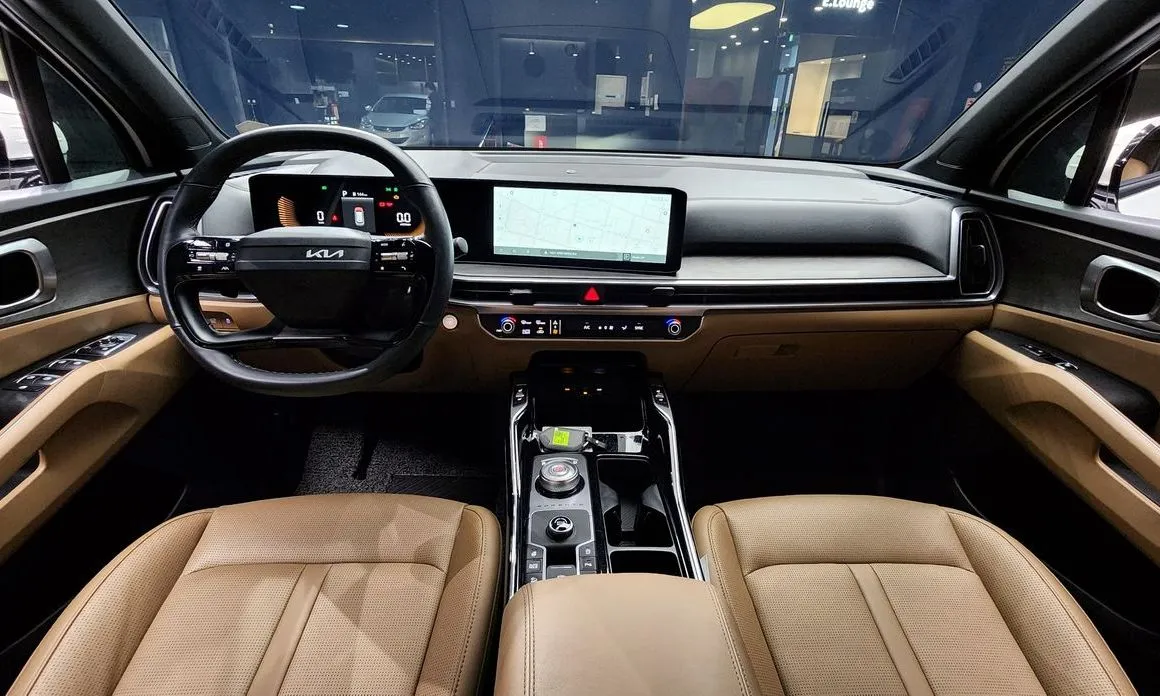 Kia Sorento — фото 6