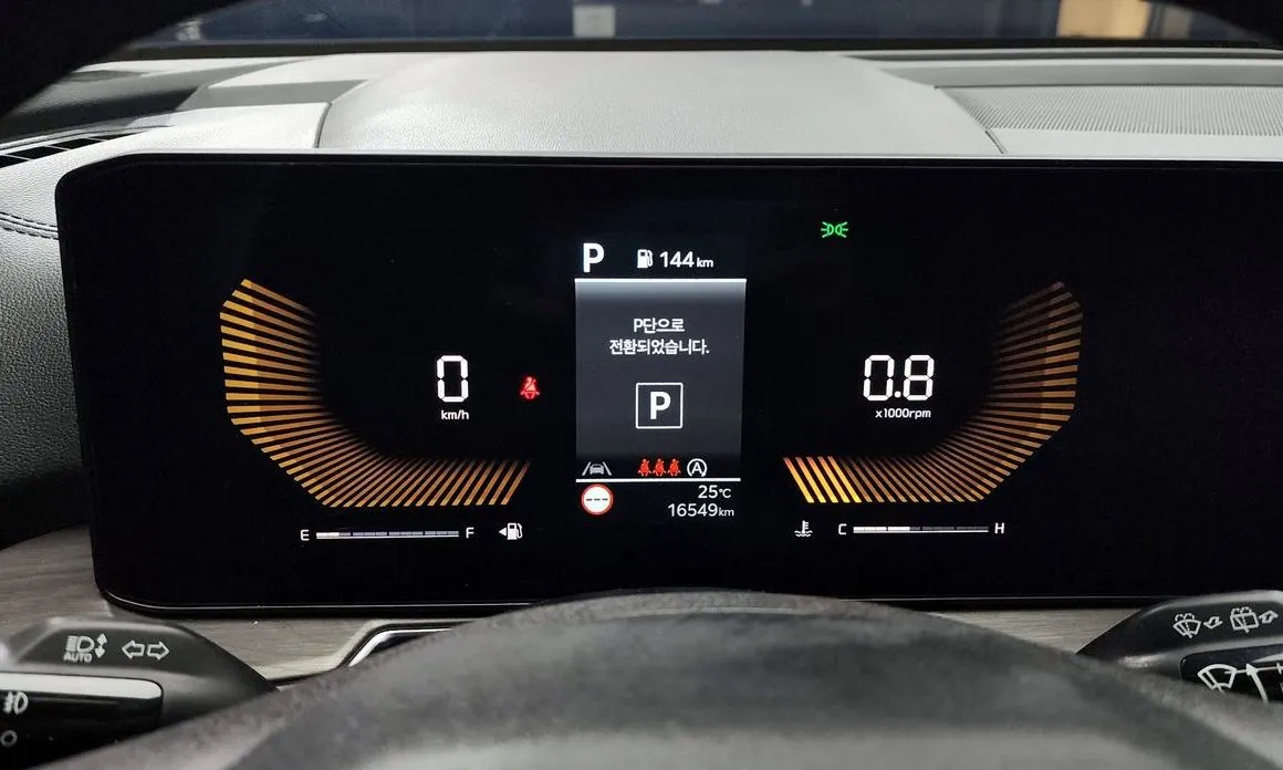Kia Sorento — фото 9