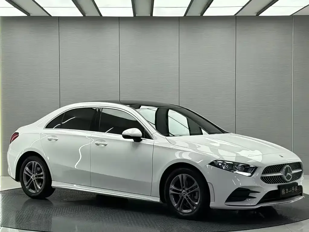 Mercedes-Benz A-Class — фото 7