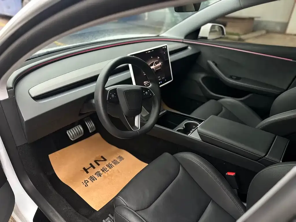 Tesla Model 3 — фото 6