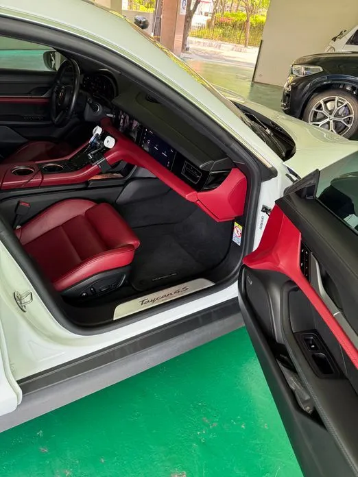 Porsche Taycan 2021 из KR, фото 6