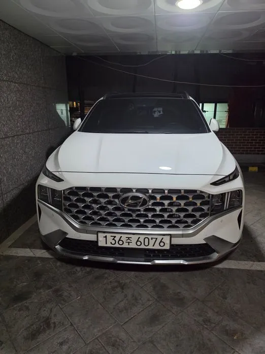 Hyundai Santafe — фото 1
