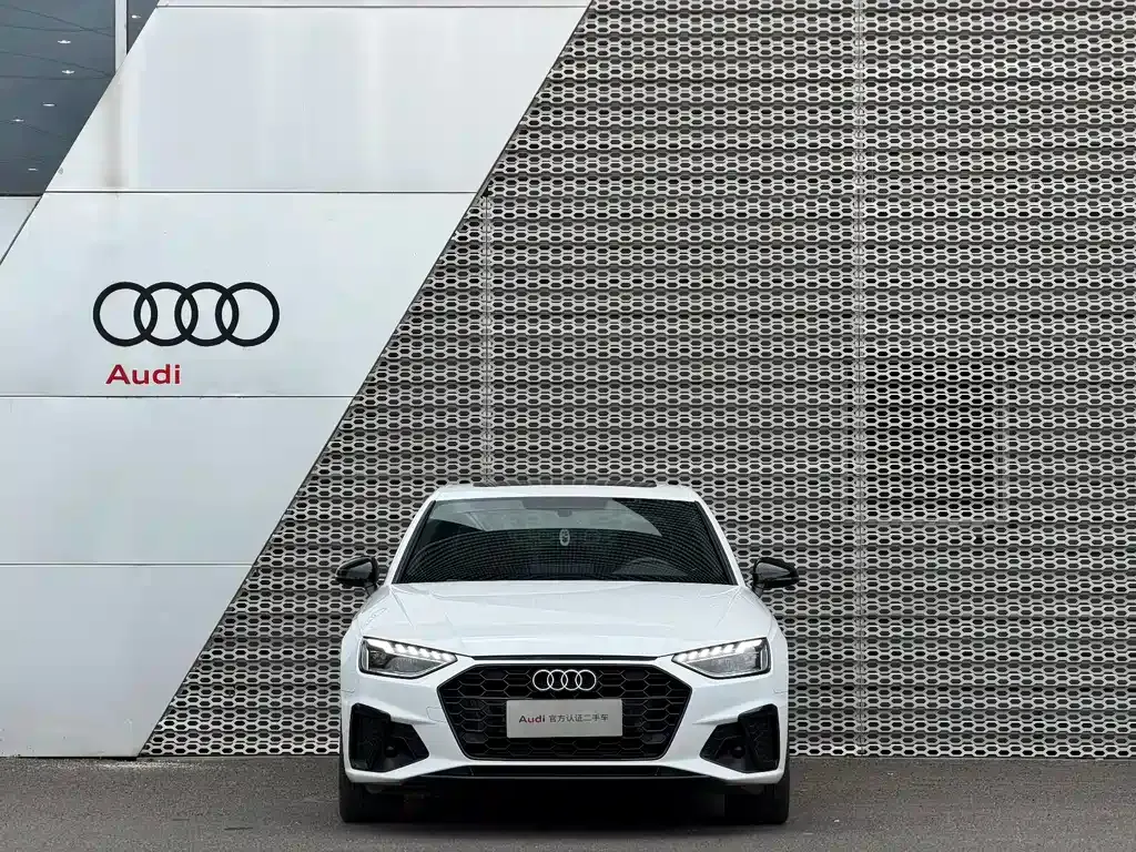 Audi A4L — фото 7