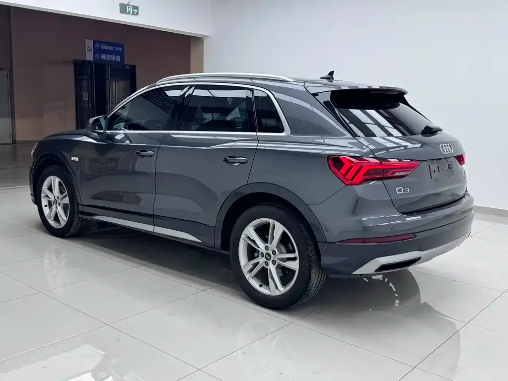 Audi Q3 — фото 9