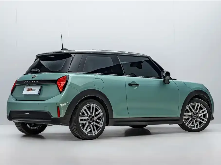 MINI Cooper (3-door) — фото 10