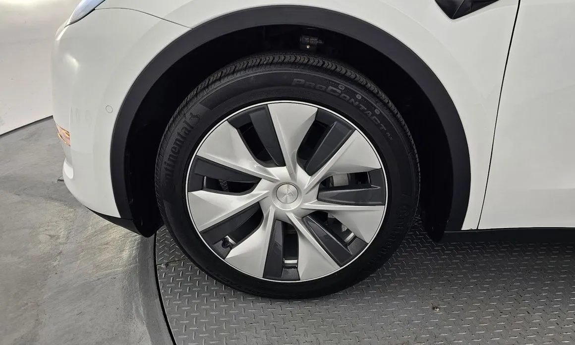 Tesla Model Y 2022 из KR, фото 9