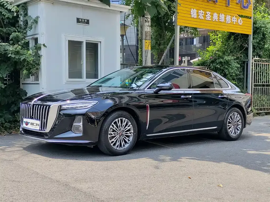 Hongqi H5 — фото 1