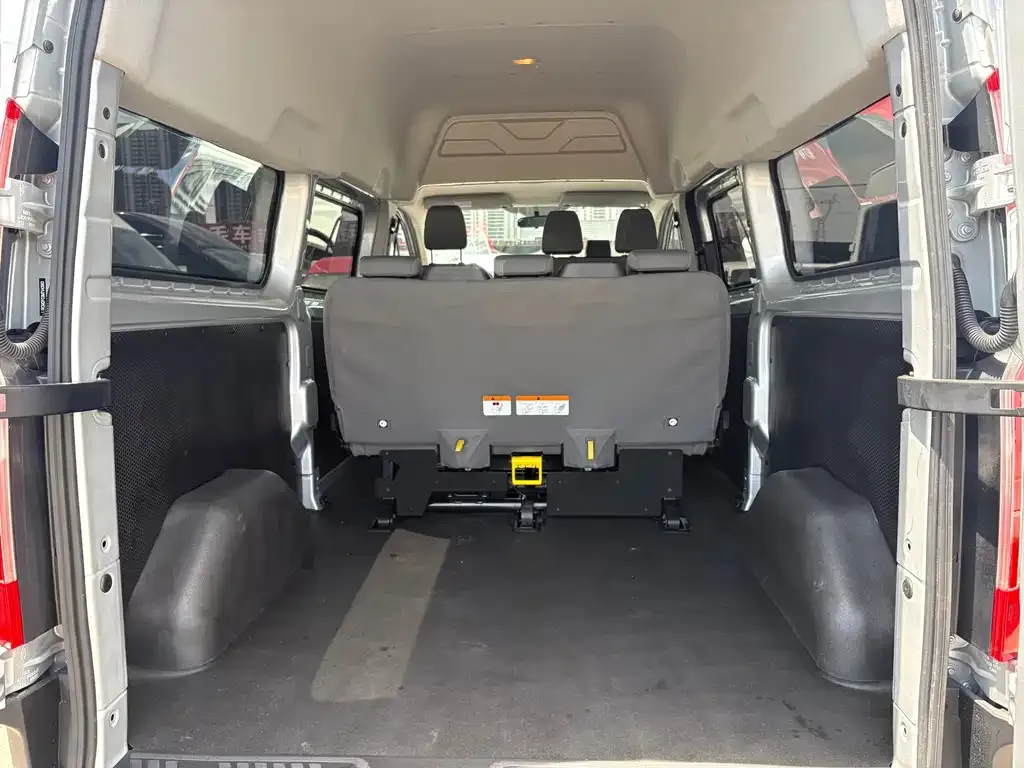Ford Transit 2022 из CN, фото 6