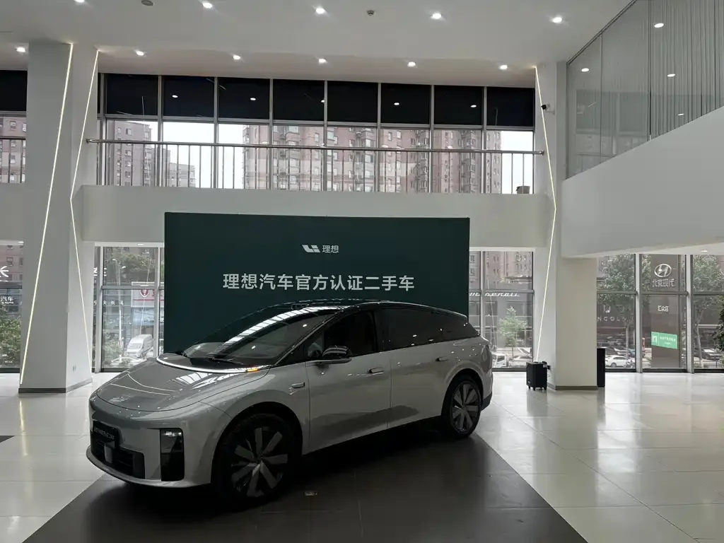 Li Auto i6