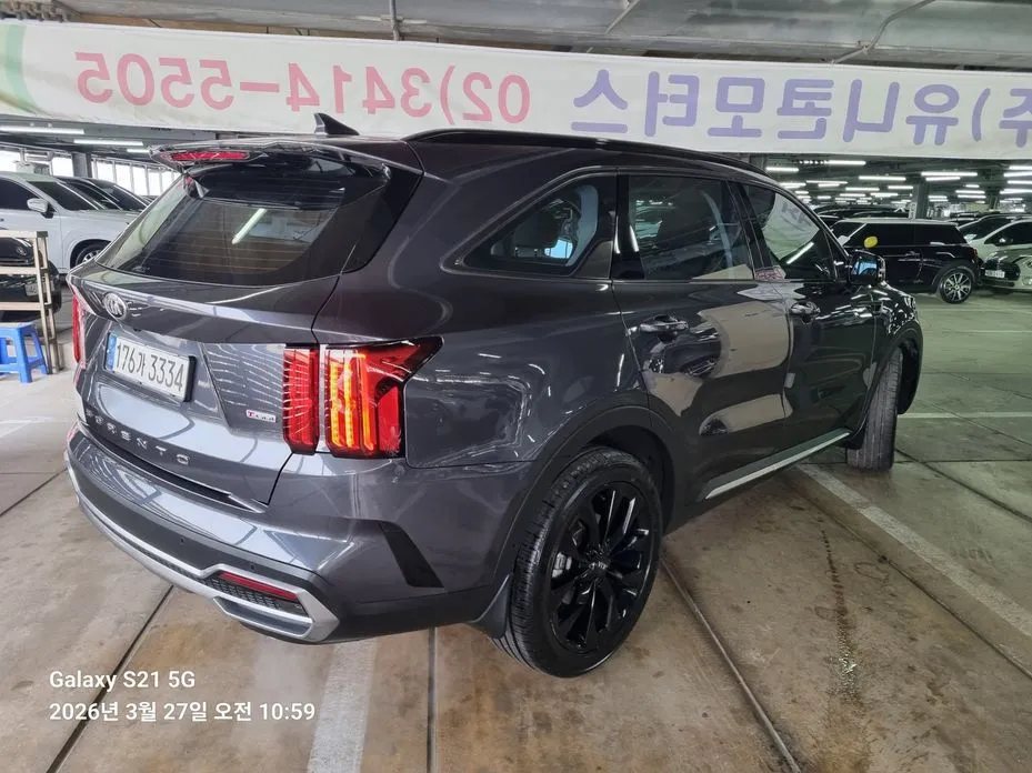 Kia Sorento — фото 5