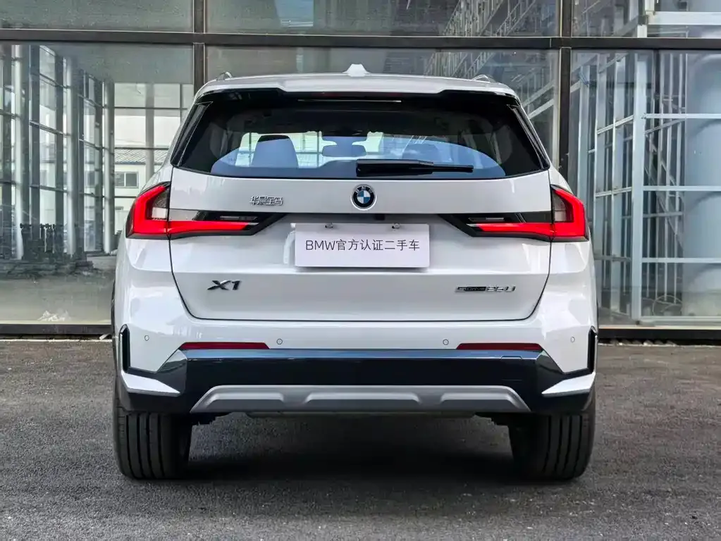 BMW X1 — фото 3