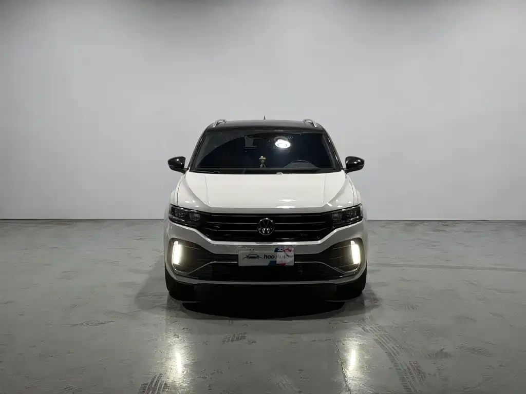 Volkswagen T-Roc — фото 2